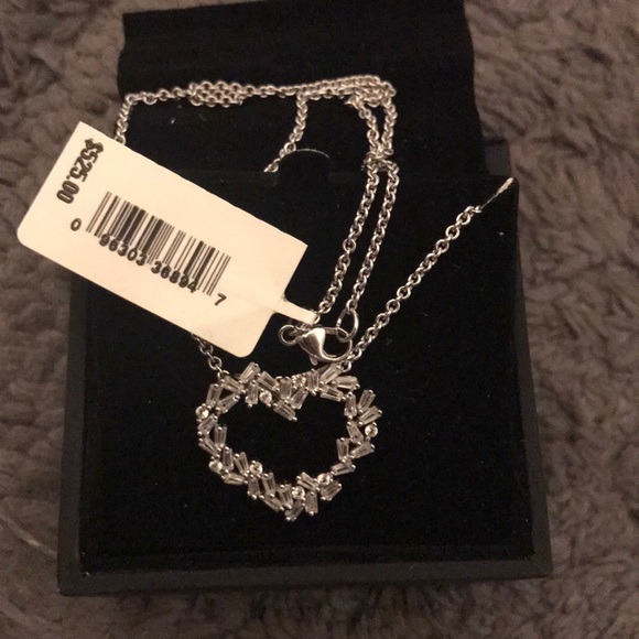 COPY - COPY - COPY - Sapphire heart necklace